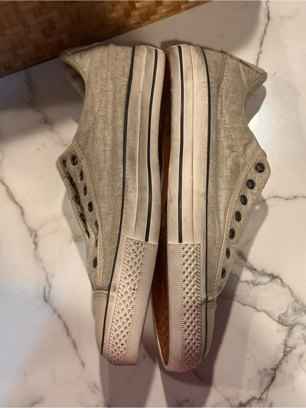 SOLD‼️Converse x John Varvatos Low-top Vintage Slip Beige Linen 151297C -M 9.5 - Picture 4 of 8